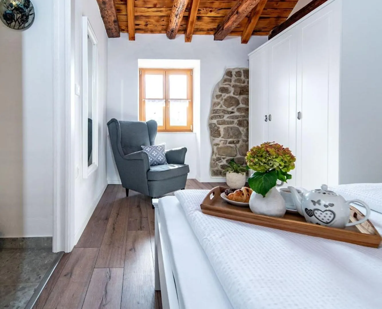 Apartment In Lopar Mit Garten, Grill Und Terrasse 0*,  Croatia
