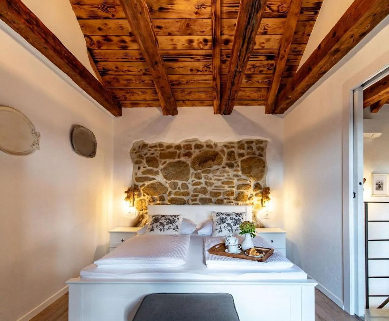 Apartment In Lopar Mit Garten, Grill Und Terrasse