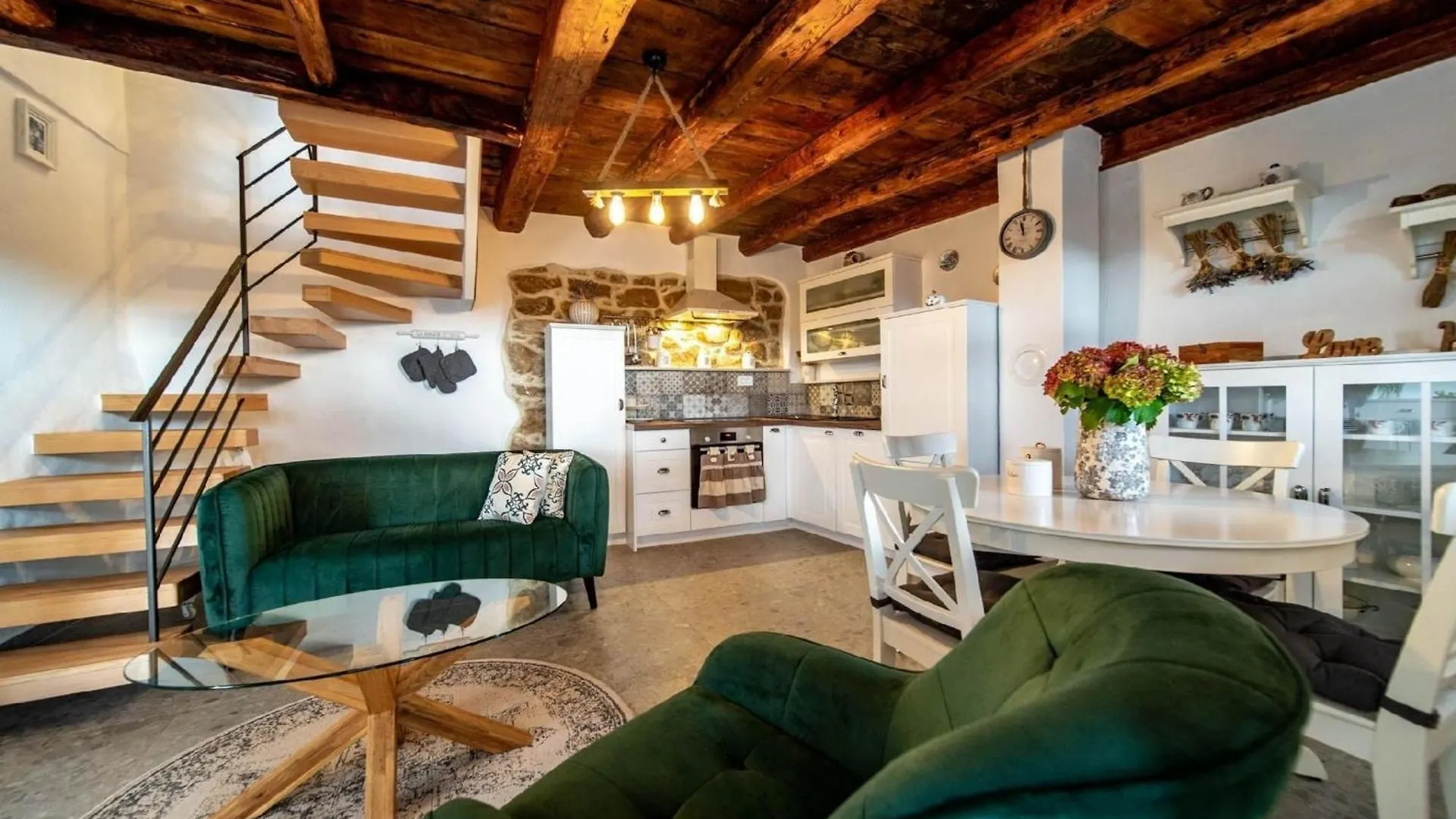 Apartment In Lopar Mit Garten, Grill Und Terrasse 0*,